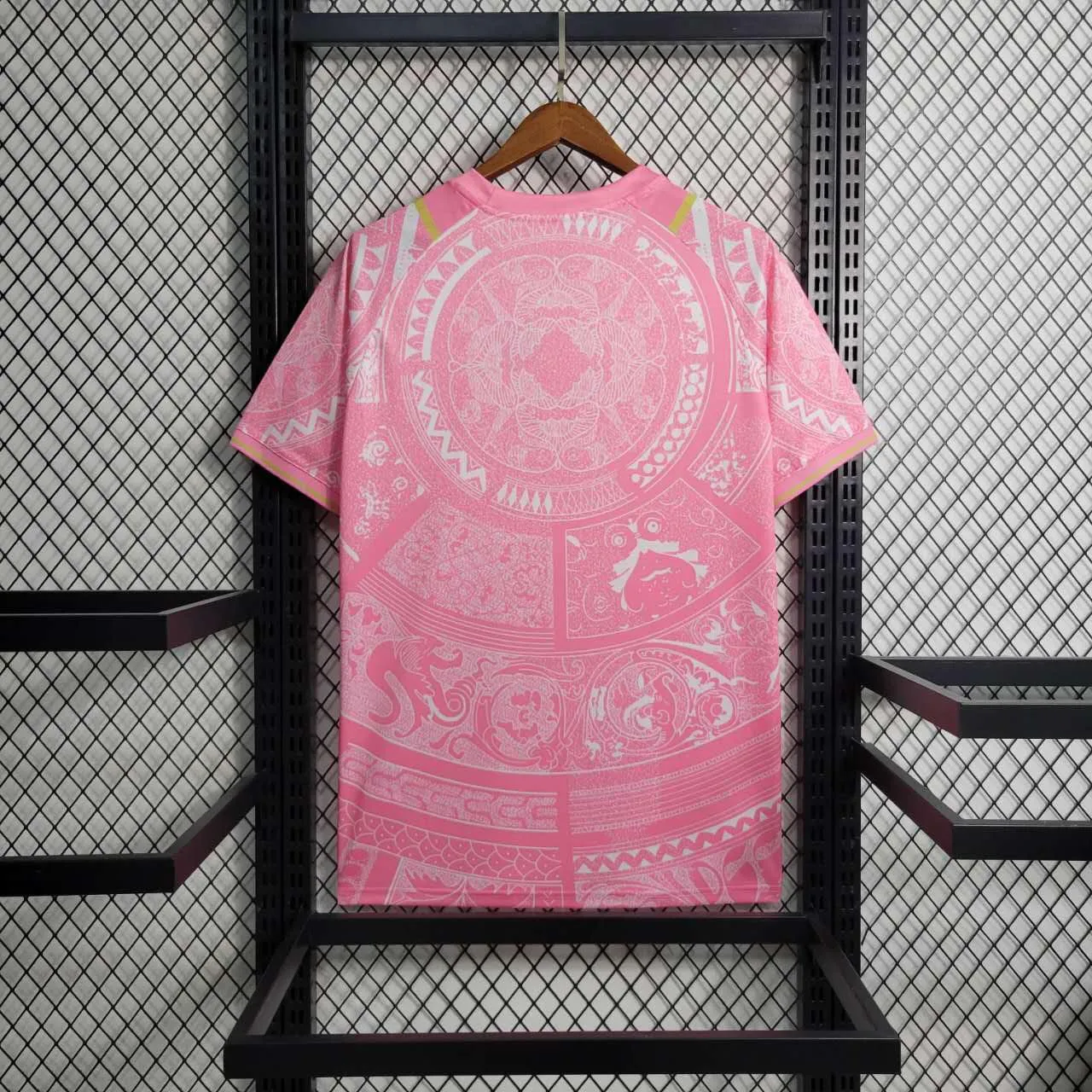 2024 Italy Special Edition Pink kit