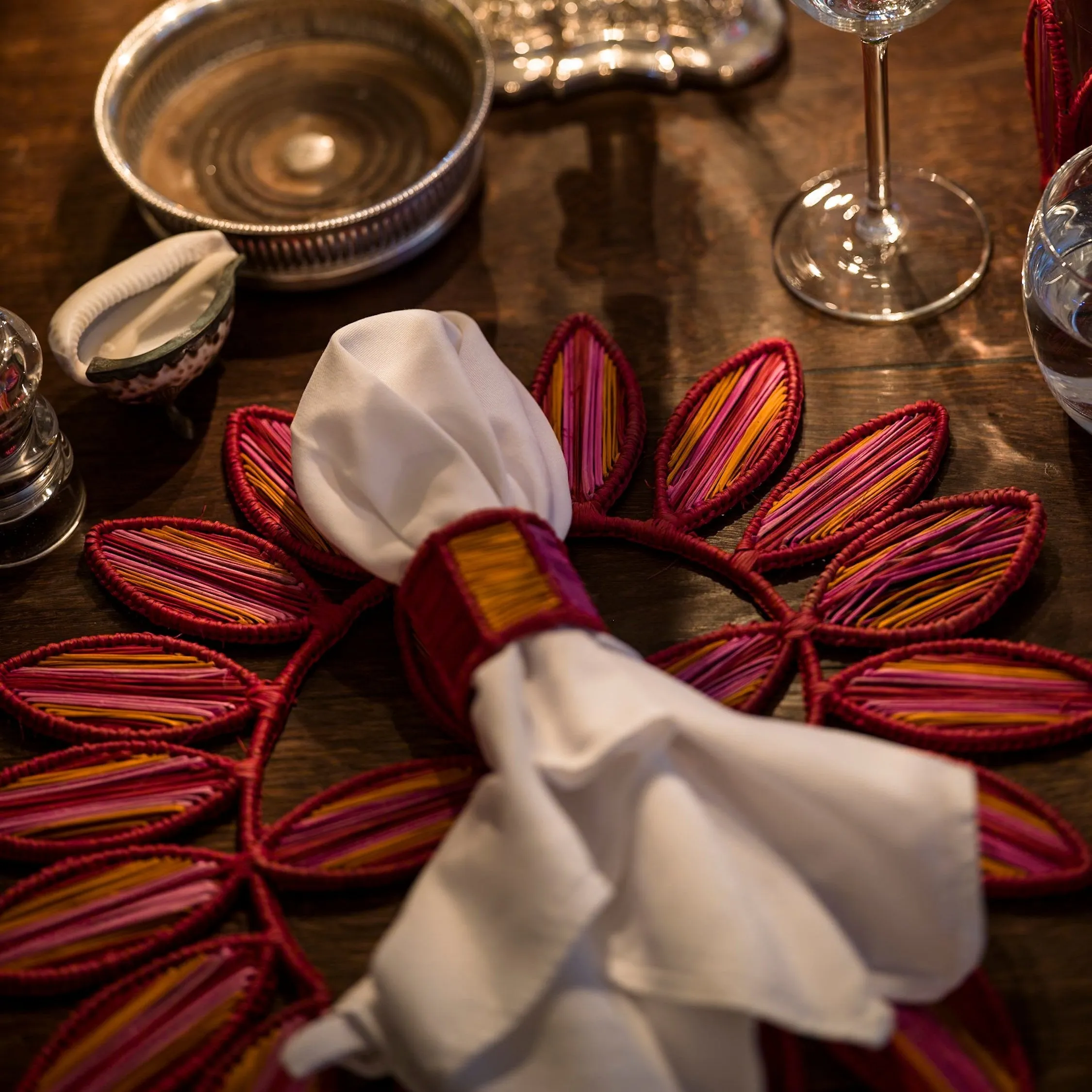 Hoja Woven Placemats (Set of 2)