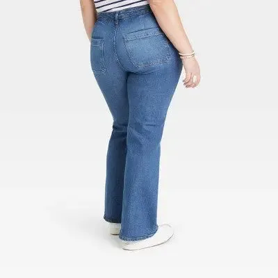 Open Box - Universal Thread Women's Flare Jeans High-Rise Stretchy Denim, White