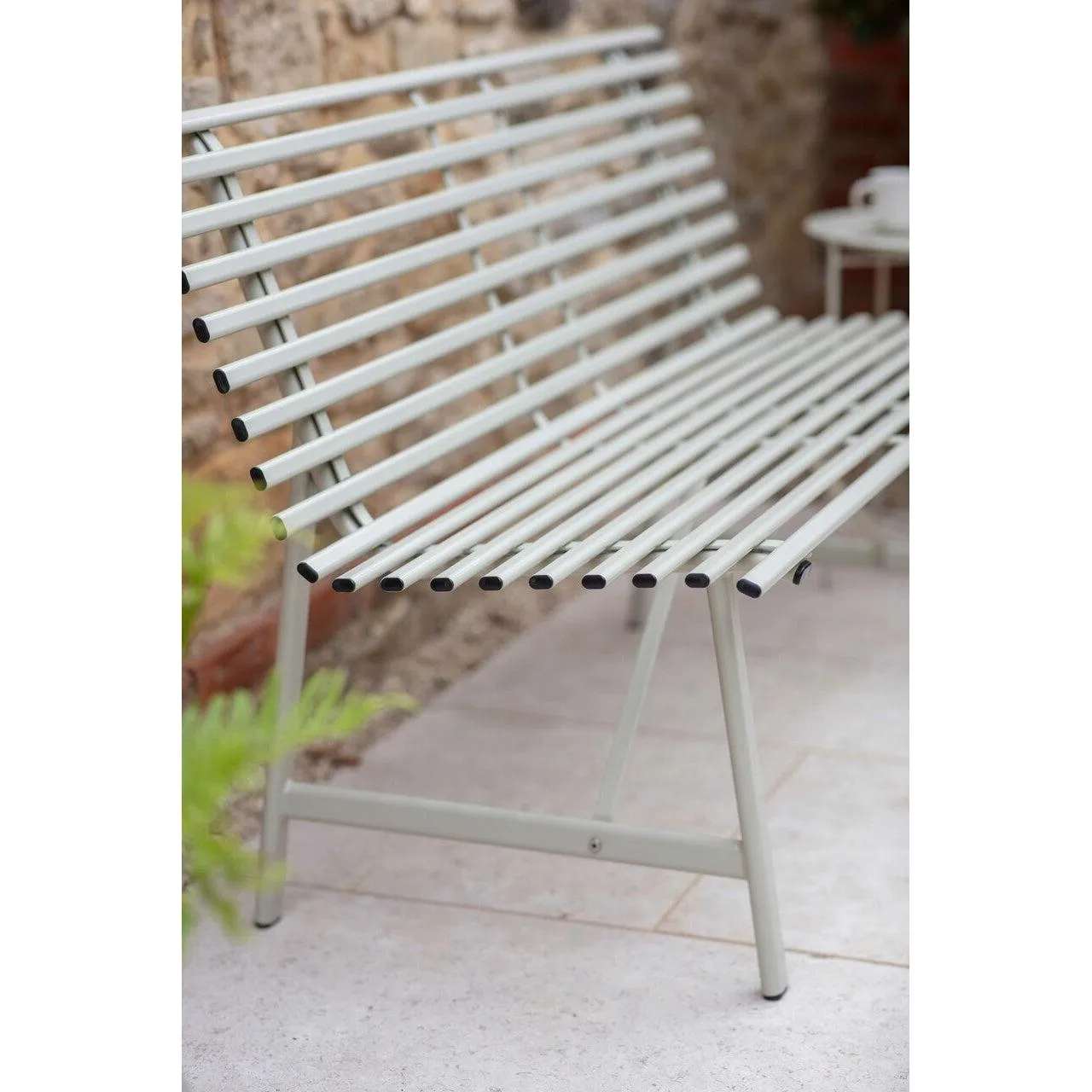 Richmond Bench in Clay - Steel